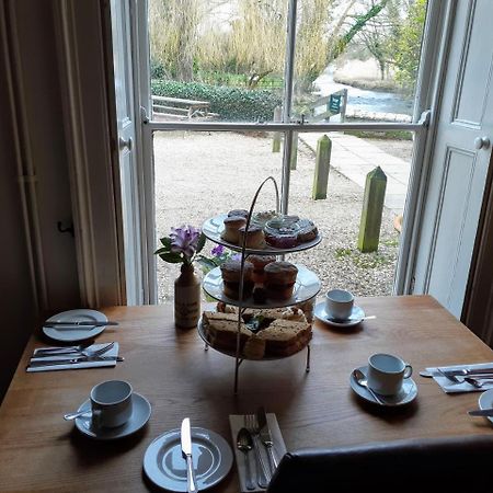 Sculthorpe Mill Hotel Фейкънам Екстериор снимка
