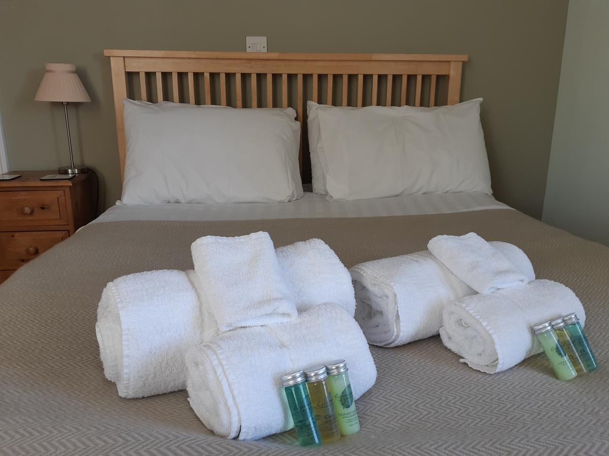 Sculthorpe Mill Hotel Фейкънам Екстериор снимка