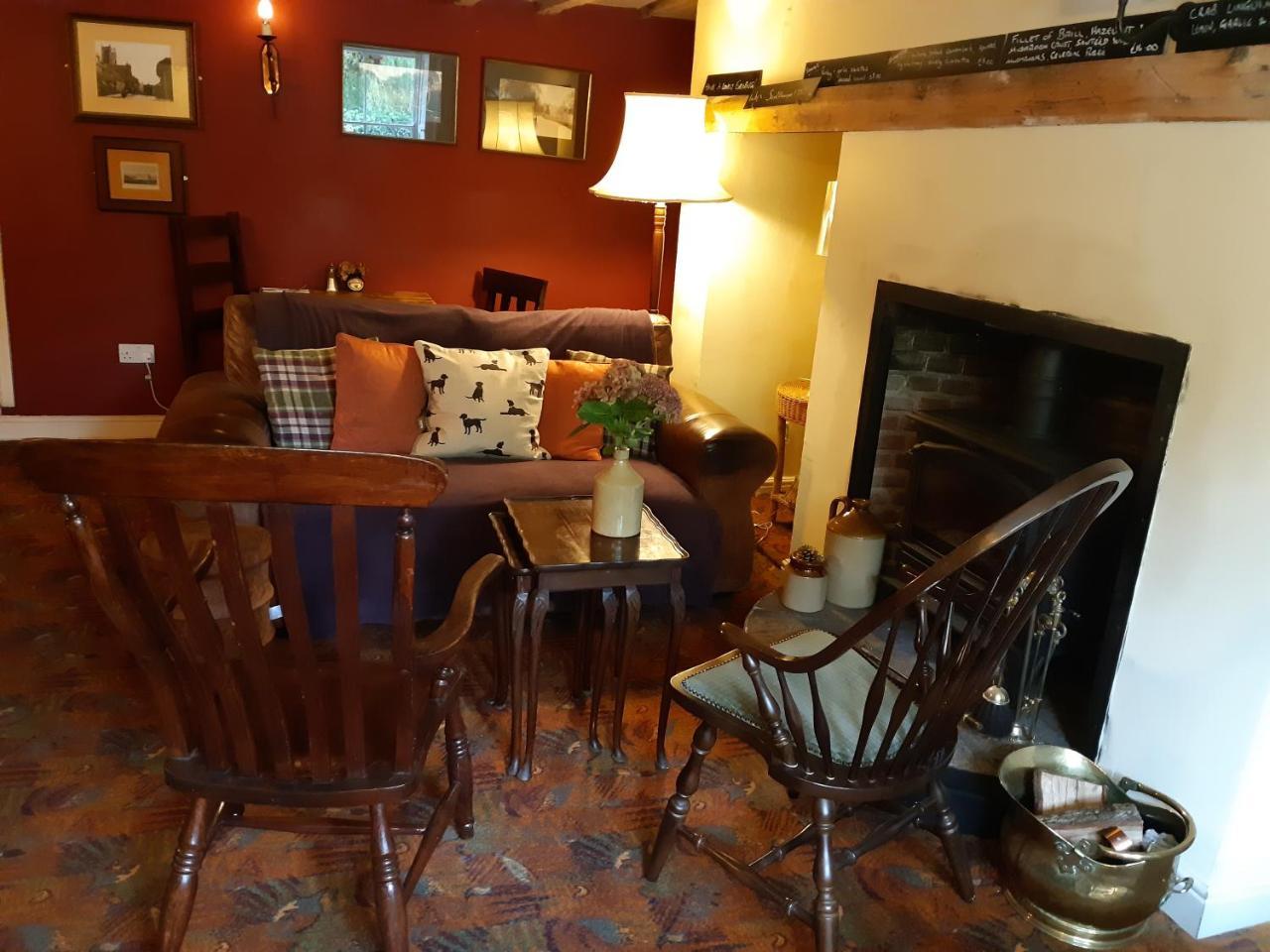 Sculthorpe Mill Hotel Фейкънам Екстериор снимка