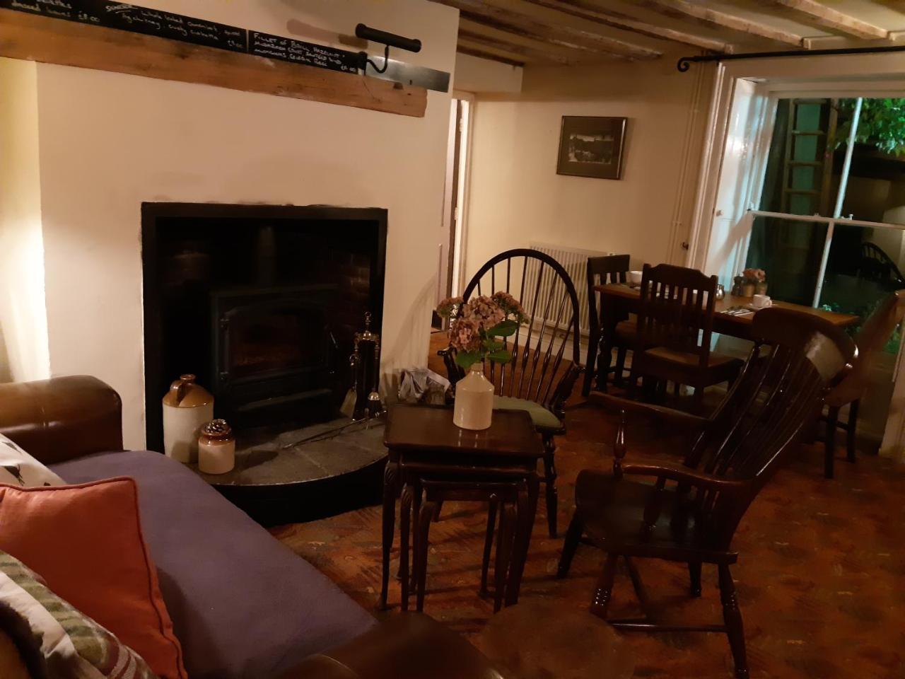 Sculthorpe Mill Hotel Фейкънам Екстериор снимка