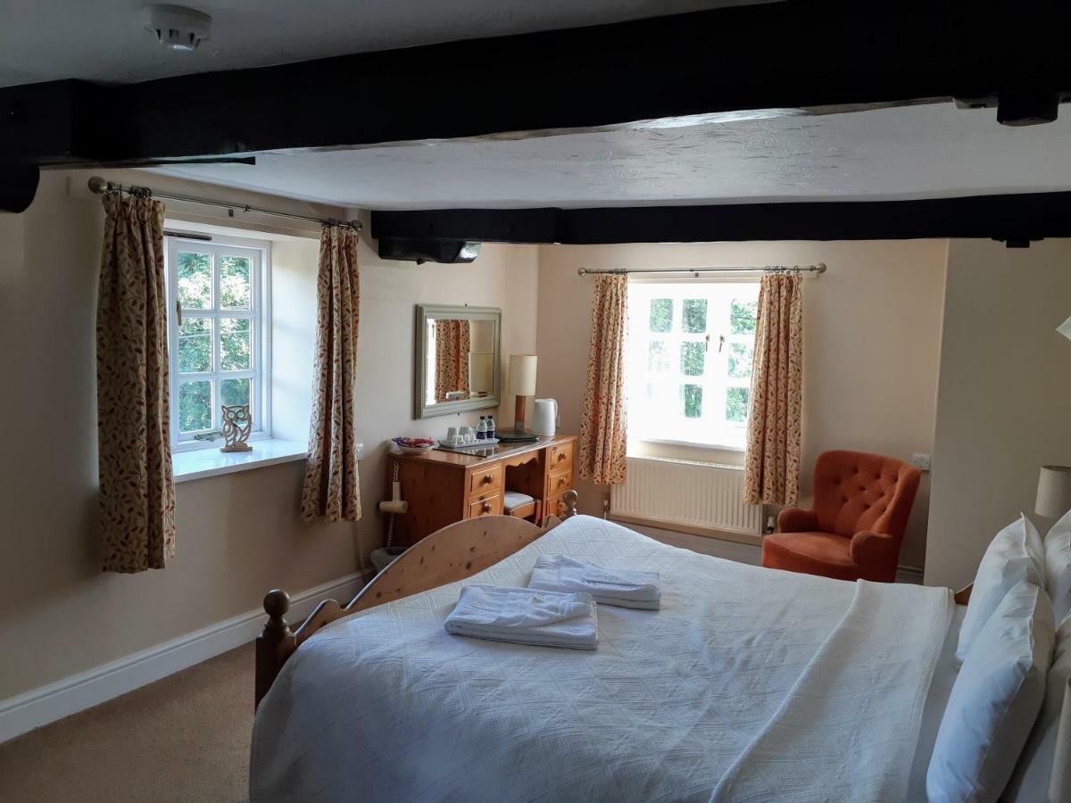 Sculthorpe Mill Hotel Фейкънам Екстериор снимка